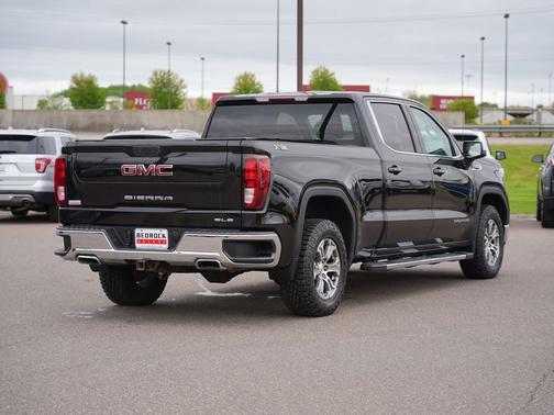 Ebony Twilight Metallic 2021 GMC Sierra 1500 SLE
