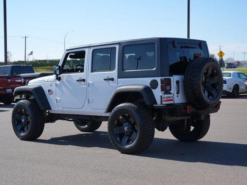 Bright White Clearcoat 2016 Jeep Wrangler Unlimited Black Bear