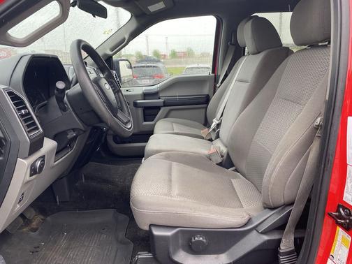 Race Red 2018 Ford F-150 XLT