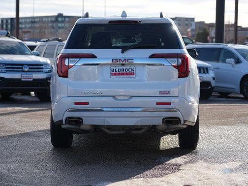 2020 GMC Acadia Denali