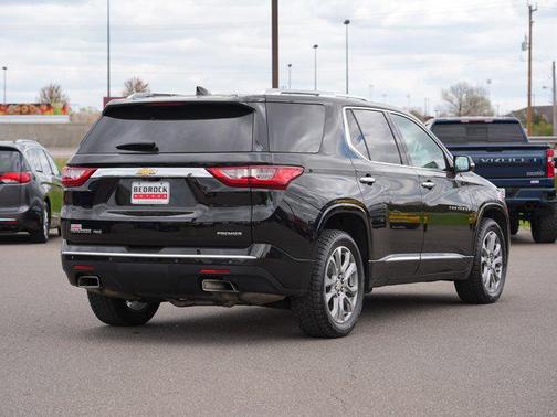 Mosaic Black Metallic 2019 Chevrolet Traverse Premier