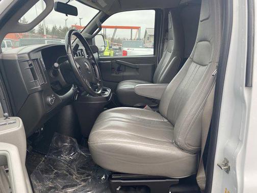 2023 GMC Savana 2500 Work Van