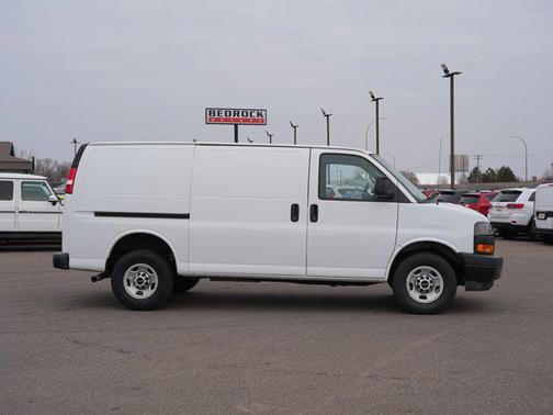 2023 GMC Savana 2500 Work Van