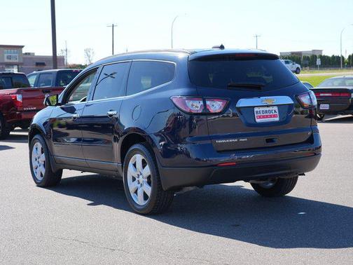 Blue Velvet Metallic 2017 Chevrolet Traverse 1LT