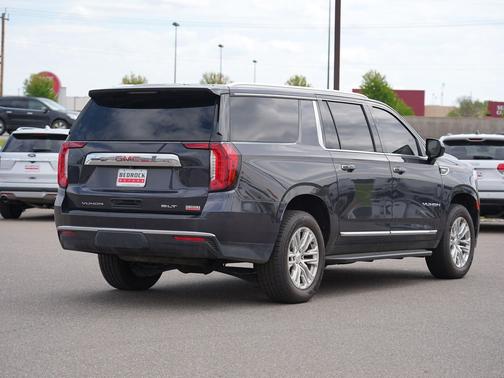 Titanium Rush Metallic 2023 GMC Yukon XL SLT