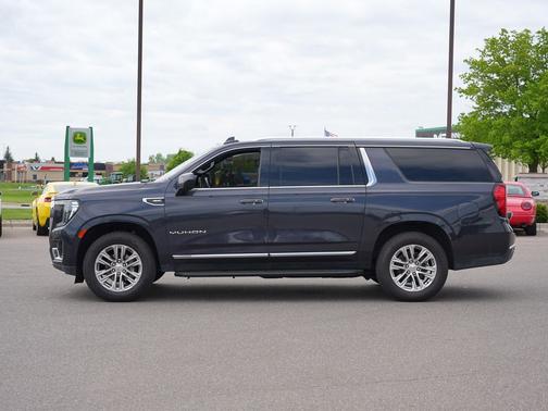 Titanium Rush Metallic 2023 GMC Yukon XL SLT