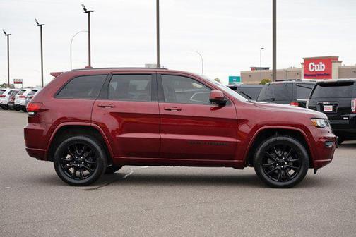 2017 Jeep Grand Cherokee Altitude