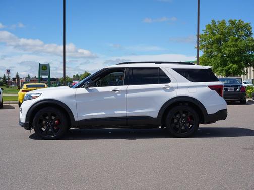 Star White Metallic Tri-Coat 2020 Ford Explorer ST