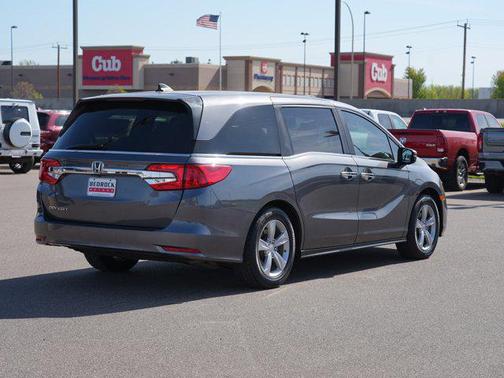 Modern Steel Metallic 2018 Honda Odyssey EX-L