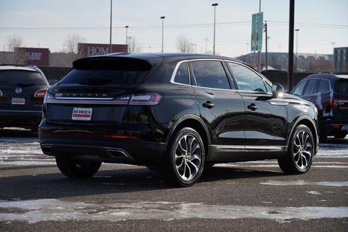 2022 Lincoln Nautilus Reserve