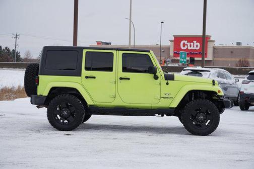 2016 Jeep Wrangler Unlimited Sahara