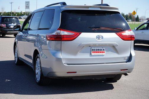 2015 Toyota Sienna LE
