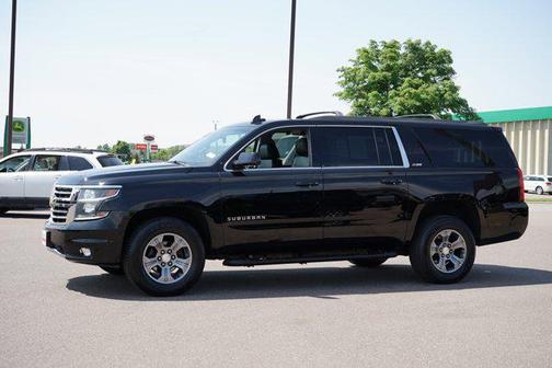 2017 Chevrolet Suburban LT