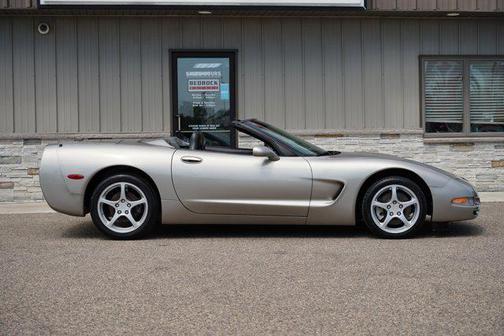 2001 Chevrolet Corvette Base