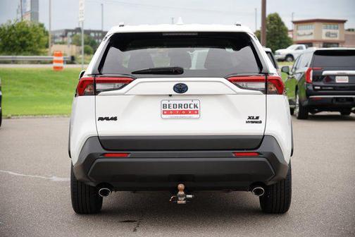 2020 Toyota RAV4 Hybrid XLE