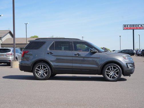 Magnetic Metallic 2016 Ford Explorer Sport