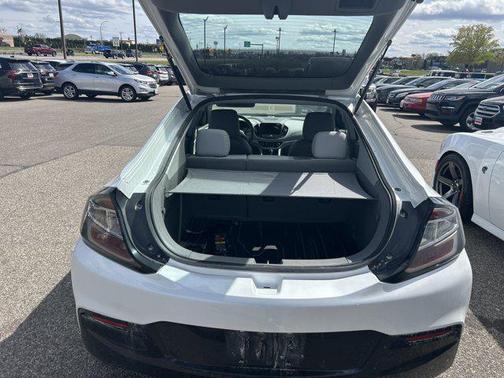 Iridescent Pearl Tricoat 2017 Chevrolet Volt LT