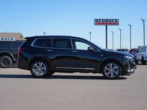 Stellar Black Metallic 2022 Cadillac XT6 Premium Luxury AWD