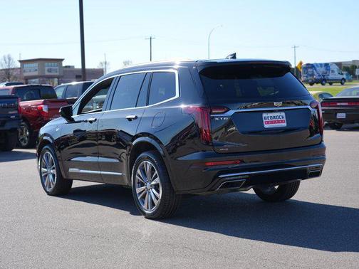 Stellar Black Metallic 2022 Cadillac XT6 Premium Luxury AWD