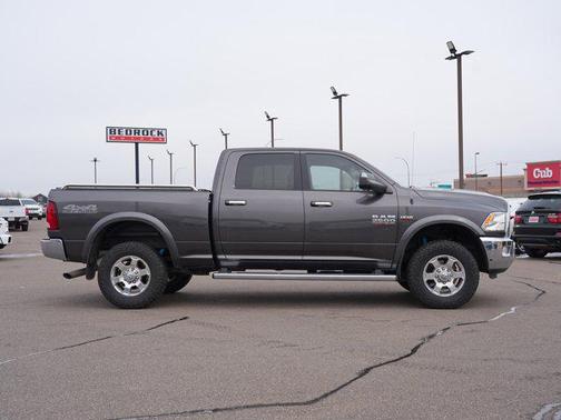 2017 RAM 2500 Big Horn Crew Cab 4x4 6'4' Box