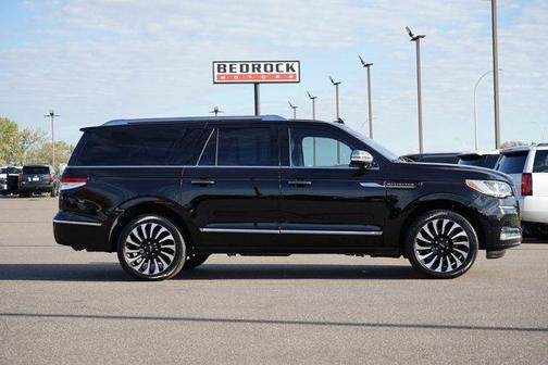 2023 Lincoln Navigator Black Label