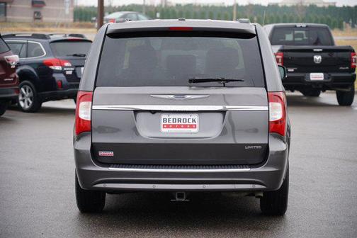 2016 Chrysler Town & Country Limited