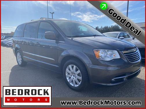 2016 Chrysler Town & Country Touring