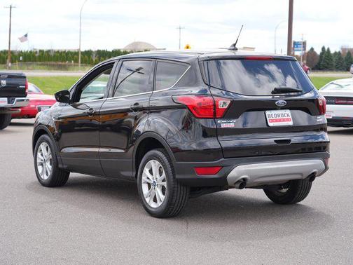 Agate Black Metallic 2019 Ford Escape SE