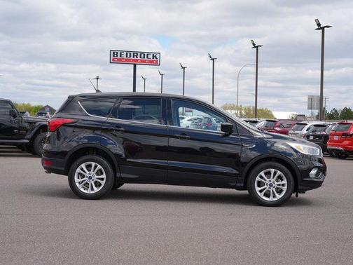 Agate Black Metallic 2019 Ford Escape SE