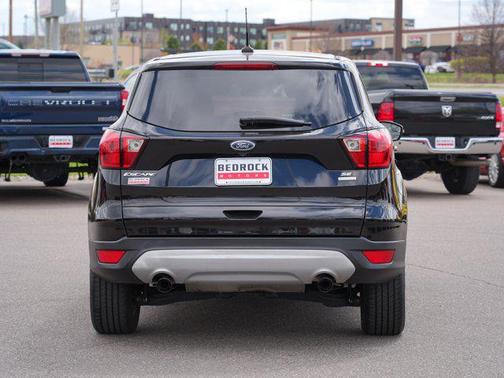 Agate Black Metallic 2019 Ford Escape SE