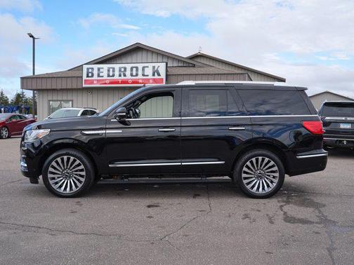Infinite Black Metallic 2019 Lincoln Navigator Reserve