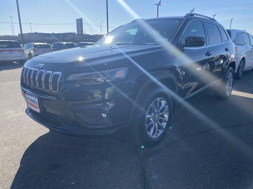 Diamond Black Crystal Pearlcoat 2019 Jeep Cherokee Latitude Plus