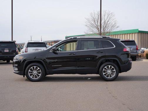 Diamond Black Crystal Pearlcoat 2019 Jeep Cherokee Latitude Plus