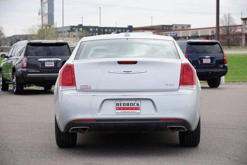 2020 Chrysler 300 Limited