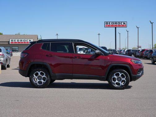 Velvet Red Pearlcoat 2022 Jeep Compass Trailhawk