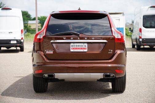 2016 Volvo XC60 T6 Drive-E Platinum