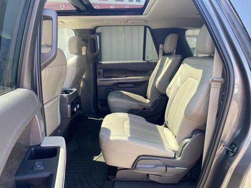 Magnetic Metallic 2018 Ford Expedition Max Limited