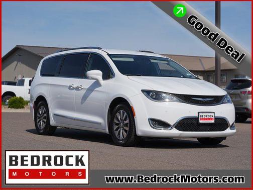 Bright White Clearcoat 2020 Chrysler Pacifica Touring-L Plus