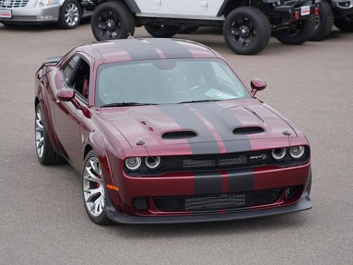 Octane Red Pearlcoat 2023 Dodge Challenger SRT Hellcat