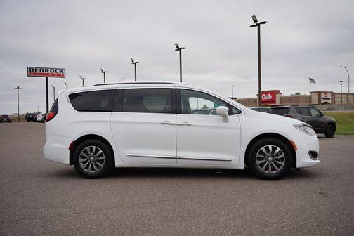 2019 Chrysler Pacifica Touring-L Plus