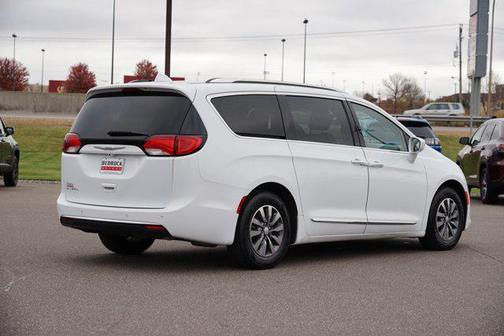 2019 Chrysler Pacifica Touring-L Plus