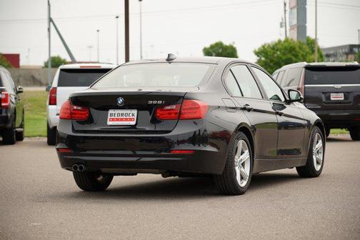 2015 BMW 328 328i