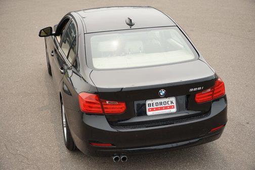 2015 BMW 328 328i