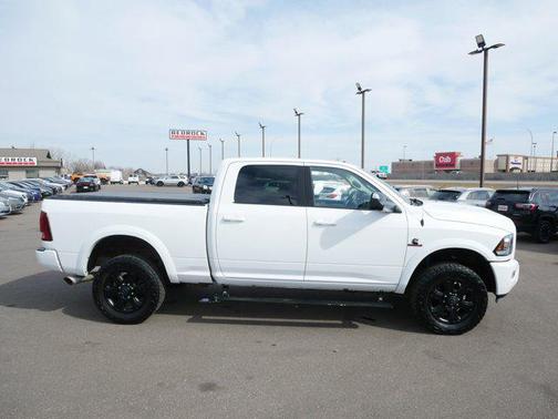 2018 RAM 2500 Laramie Crew Cab 4x4 6'4' Box