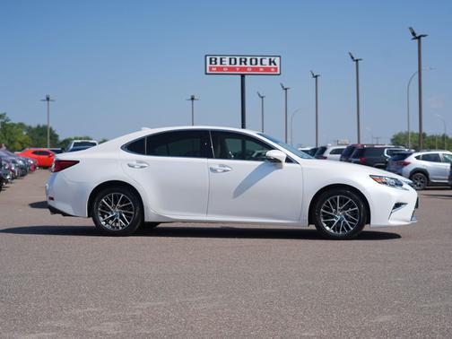 Eminent White Pearl 2016 Lexus ES 350 Base
