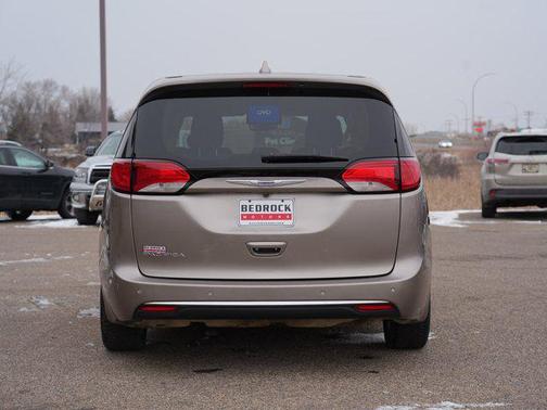 2018 Chrysler Pacifica Touring Plus
