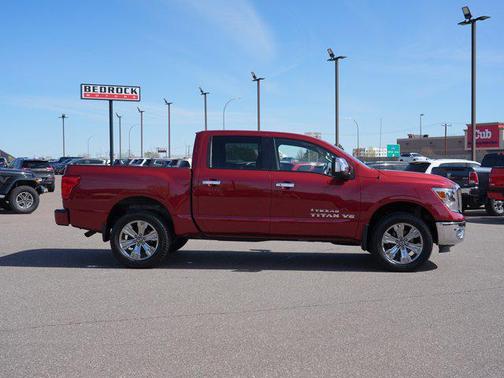 Cayenne Red 2018 Nissan Titan SL