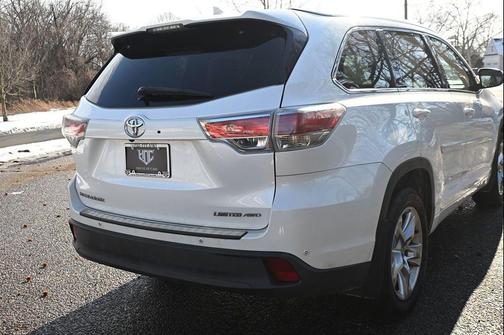 2016 Toyota Highlander Limited Platinum