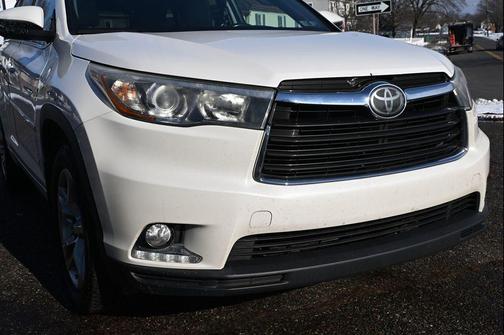 2016 Toyota Highlander Limited Platinum