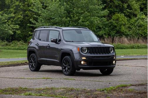 2017 Jeep Renegade Altitude
